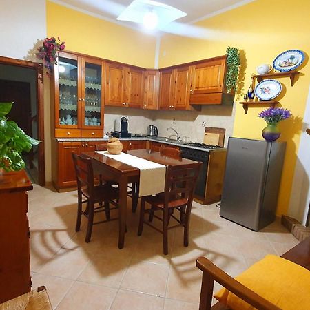 Su Carreri Bed & Breakfast Armungia Exterior foto