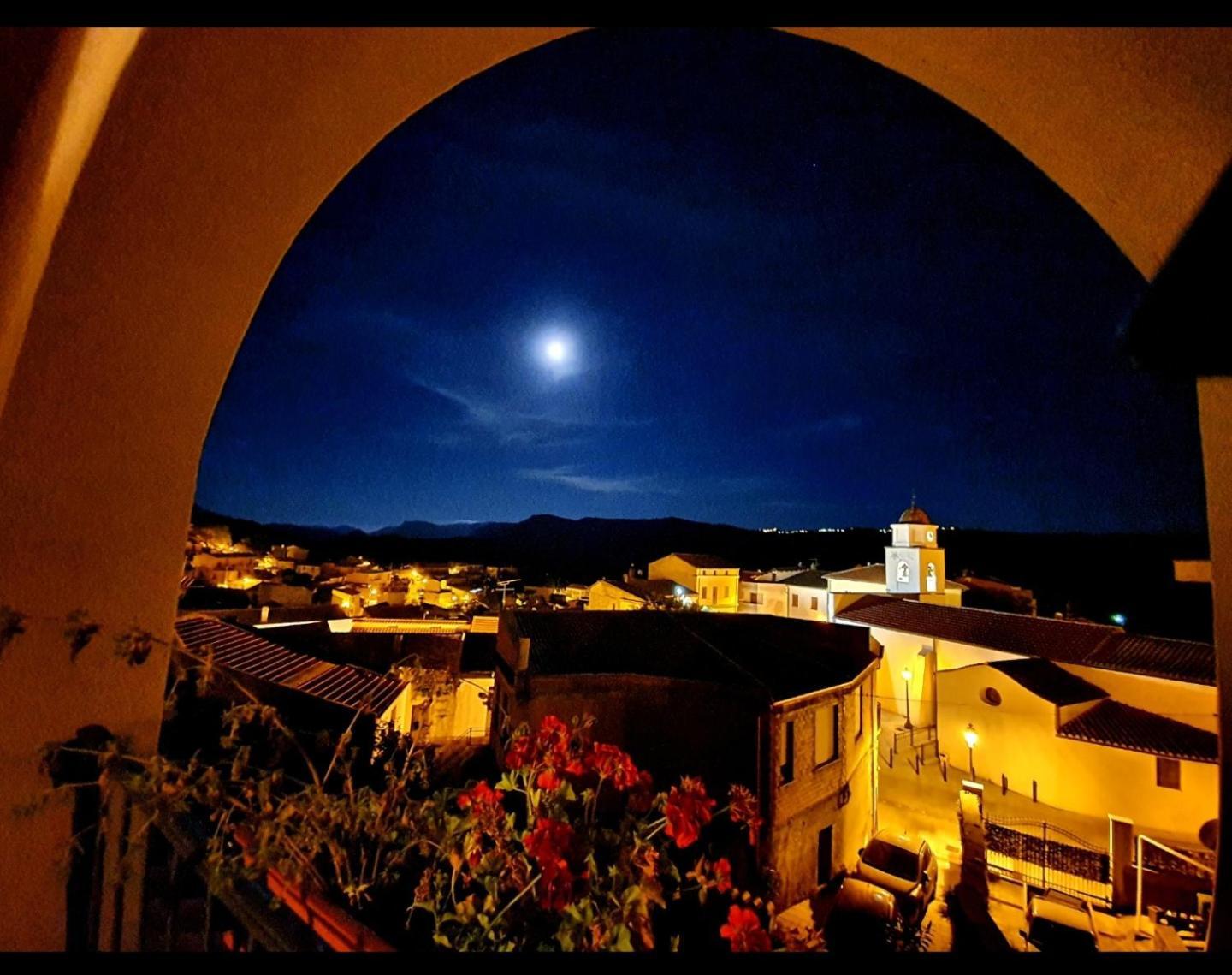 Su Carreri Bed & Breakfast Armungia Exterior foto