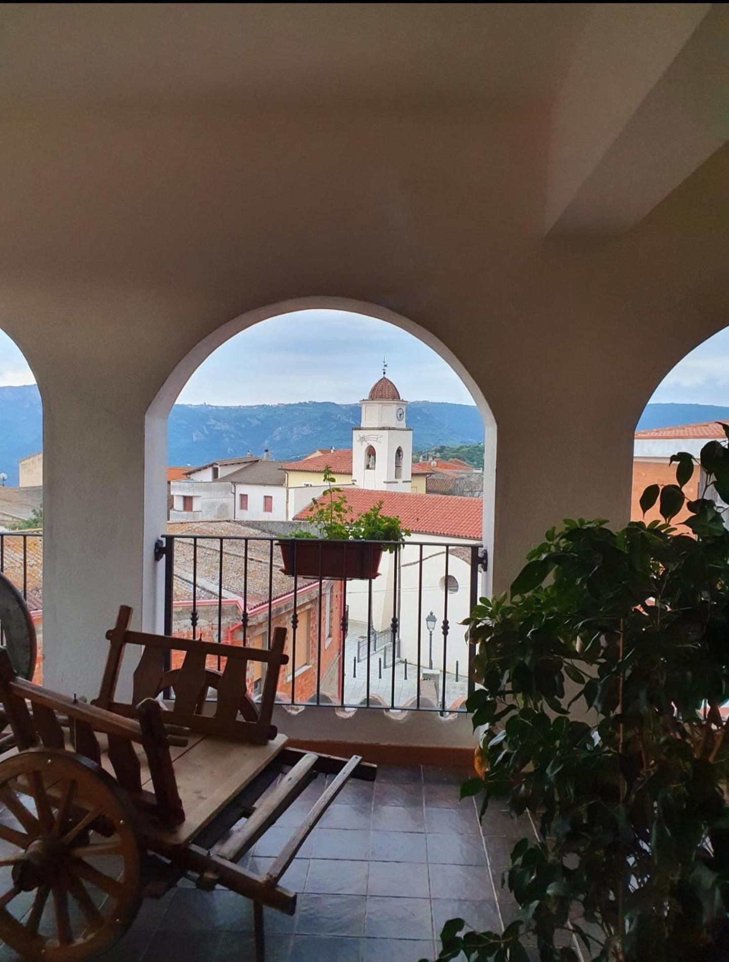 Su Carreri Bed & Breakfast Armungia Exterior foto