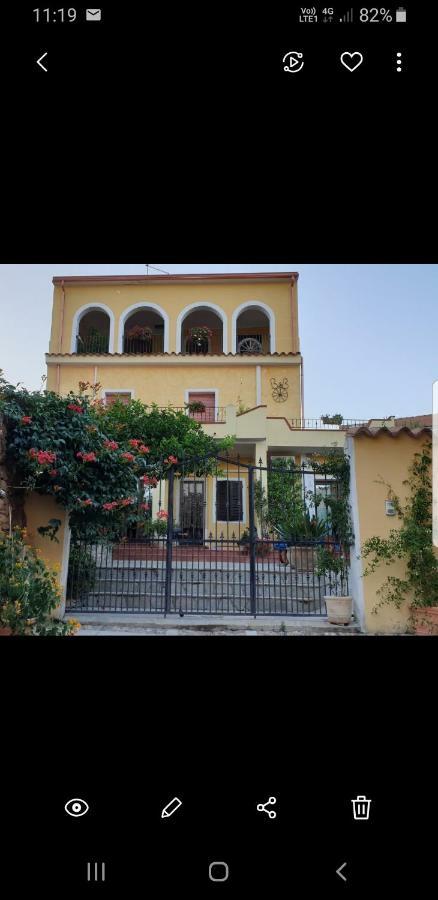 Su Carreri Bed & Breakfast Armungia Exterior foto
